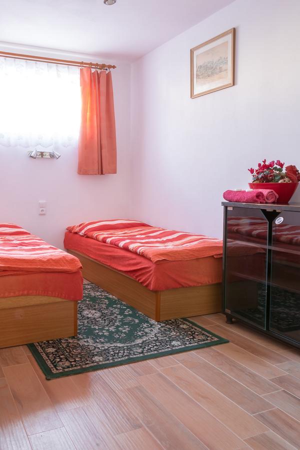 Alton Garni Hotel Ческе-Будеёвице Экстерьер фото