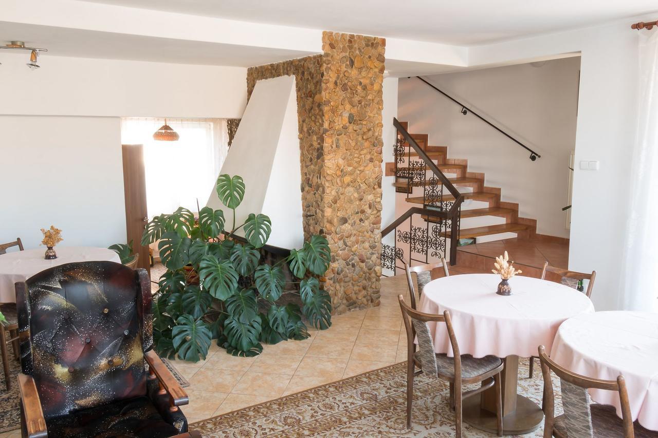 Alton Garni Hotel Ческе-Будеёвице Экстерьер фото